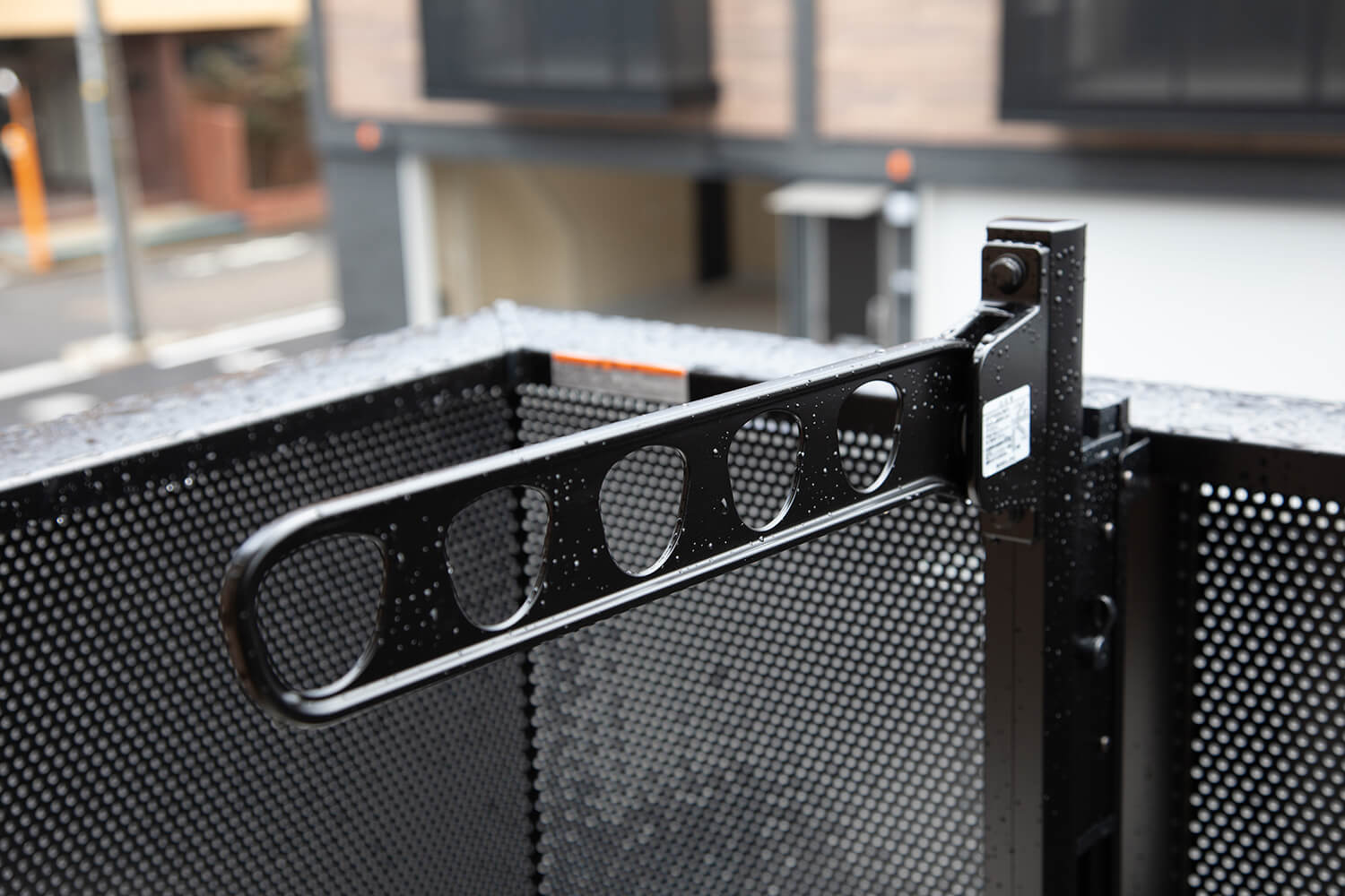 賃貸ガレージハウス｜プレミアムガレージハウスの内部を特別公開！｜物干し