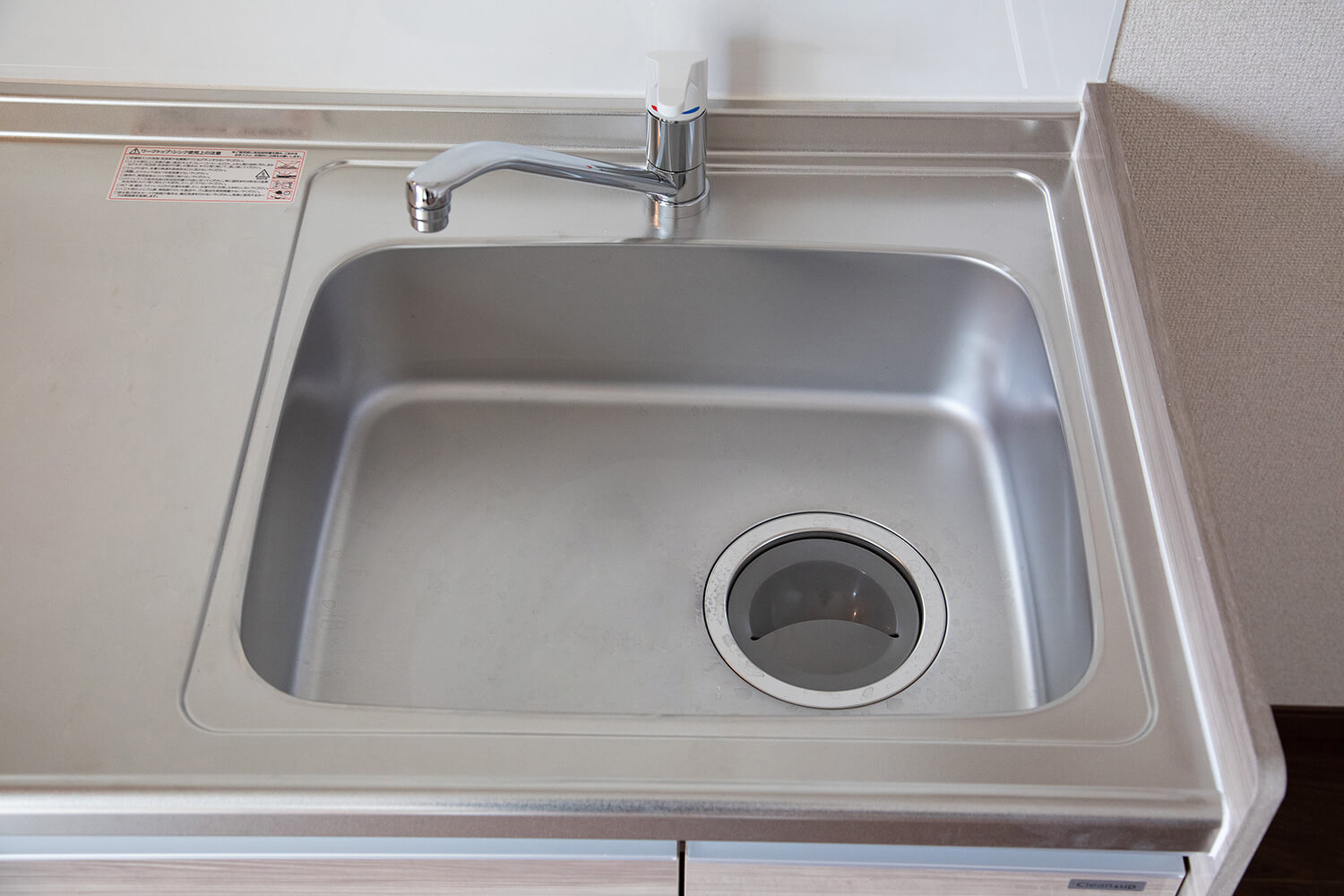 賃貸ガレージハウス｜プレミアムガレージハウスの内部を特別公開！｜シンク