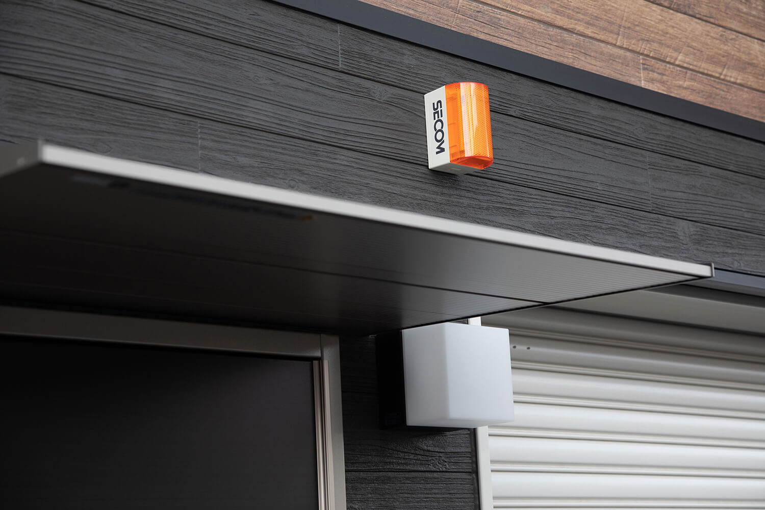 賃貸ガレージハウス｜プレミアムガレージハウスの内部を特別公開！｜セコムのセンサー