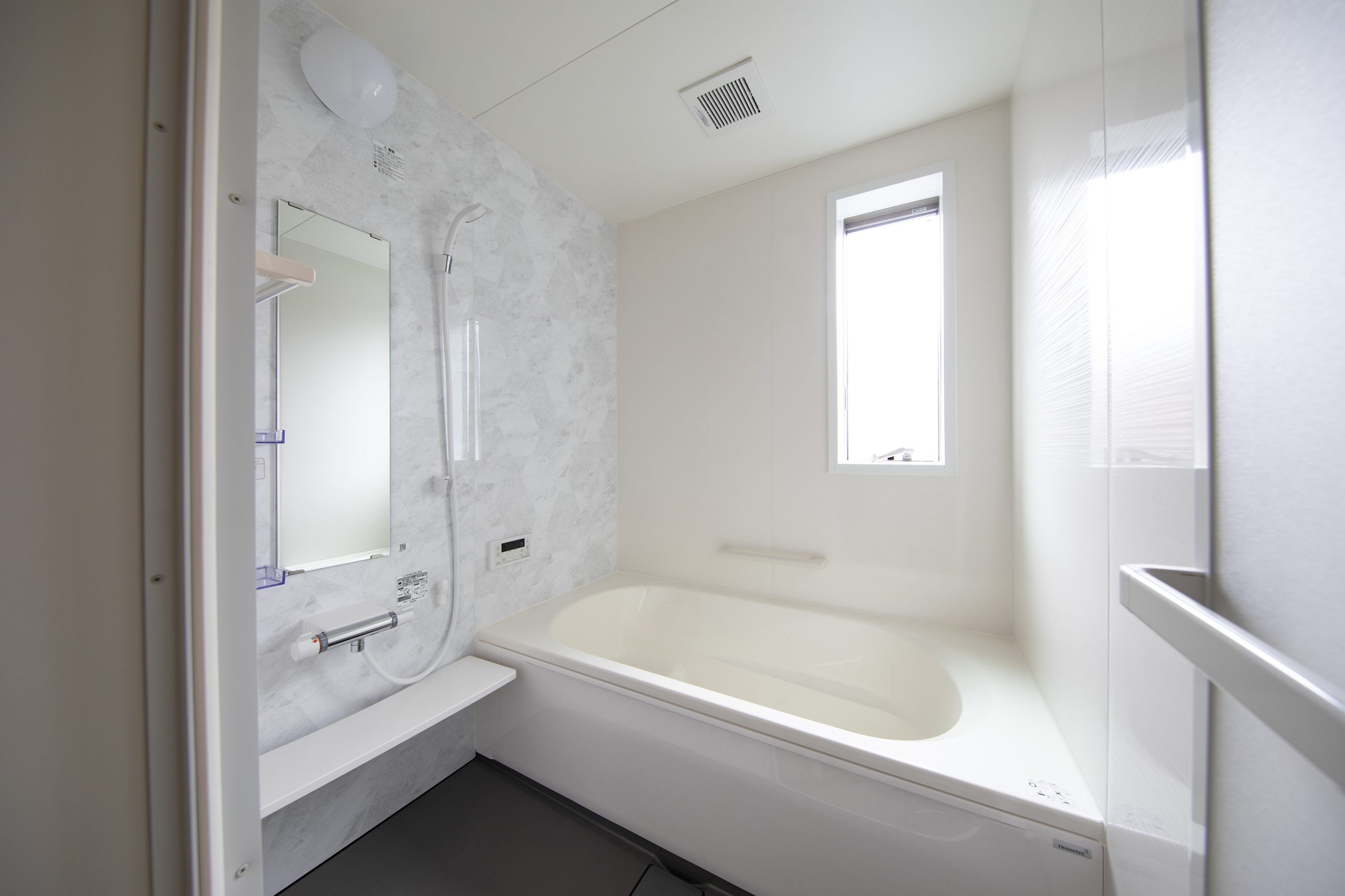 賃貸ガレージハウス｜浴室