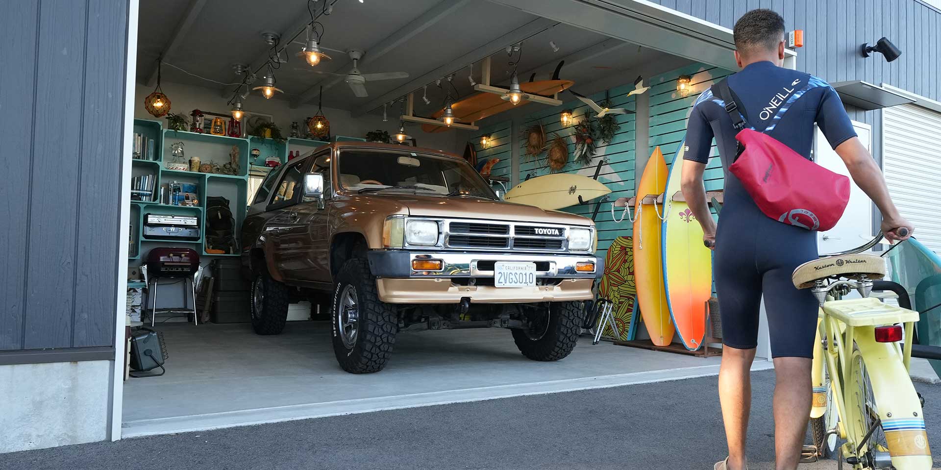 アウトドア(サーフ)ガレージとして夢のガレージライフ